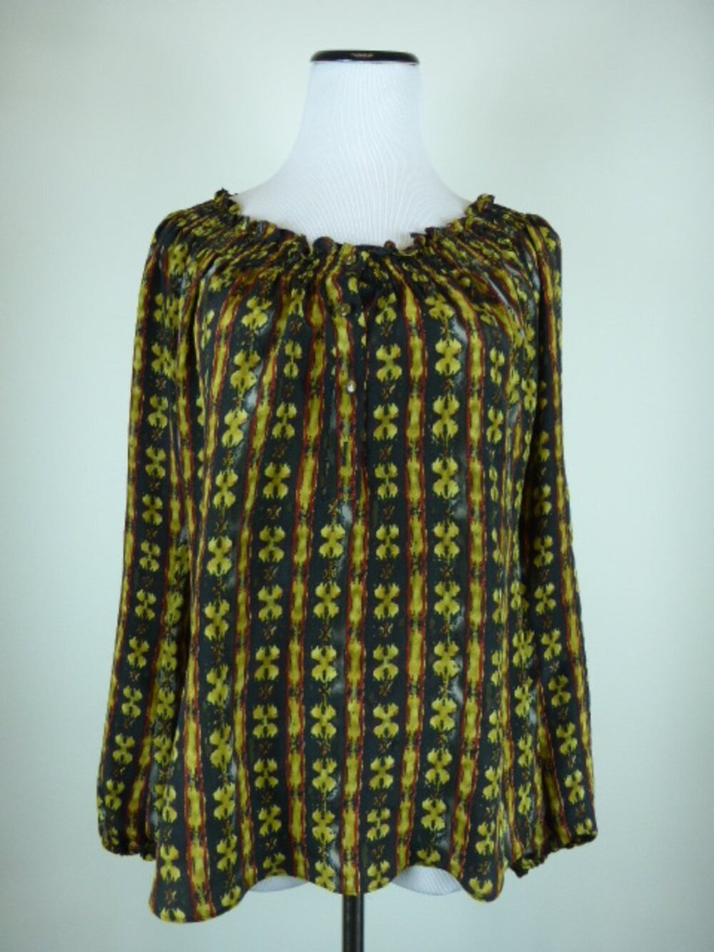 WAVERLY GREY SILK BLOUSE top buttons partway XS